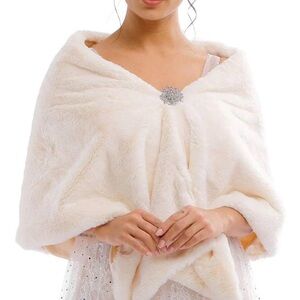 Elegant Cream Faux Fur Shawl BRIDAL